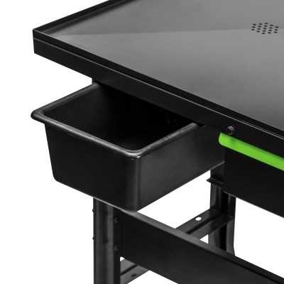 TABLE DE TRAVAIL MOBILE AVEC SYSTÈME DE DRAINAGE, RÉSERVOIR ET TIROIR À OUTILS